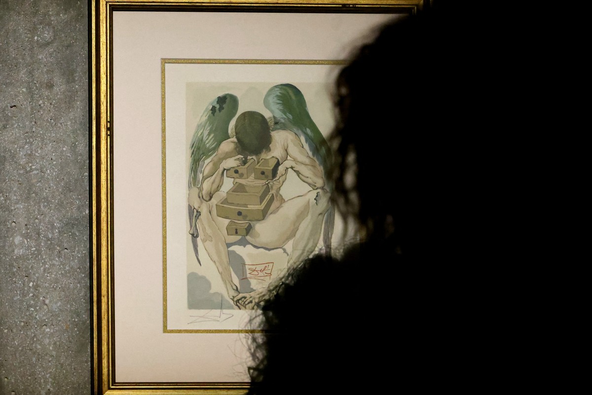 بالصور- معرض للوحات دالي عن ملحمة دانتي الكوميديا الإلهية في بيروت... ومأساة غزة حاضرة